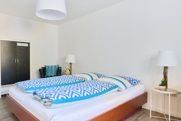 Großzügiges Schlafzimmer Strand Bucht Moba Travel
